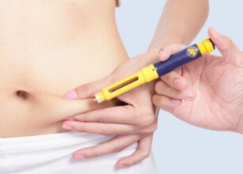 Uso dell'ormone della crescita umano nei cicli di fecondazione in vitro per pazienti di età superiore ai 40 anni